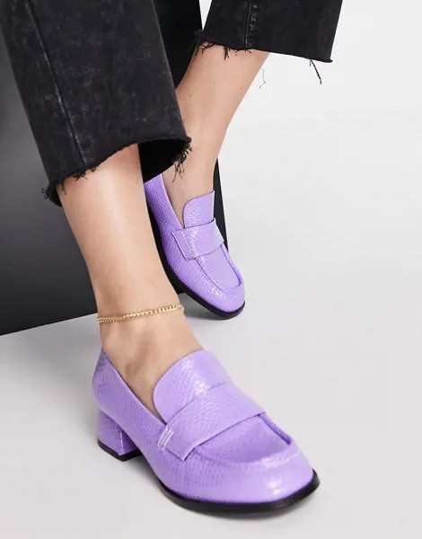 Сиреневые лакированные лоферы на каблуке со змеиным узором ASOS DESIGN-Фиолетовый цвет