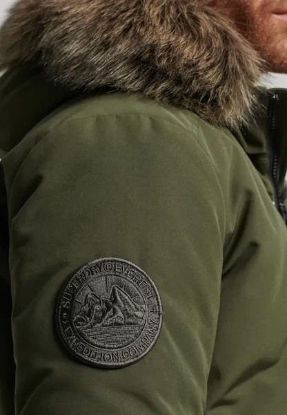 Куртка-бомбер Everest Superdry, излишки оливкового цвета