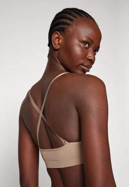 Удлиненный бюстгальтер Comfort Bra Spaghetti Straps MAGIC Bodyfashion, бежевый