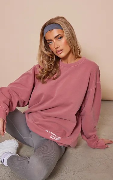 PrettyLittleThing Потертый свитшот Rose Los Angeles с мелким принтом и слоганом