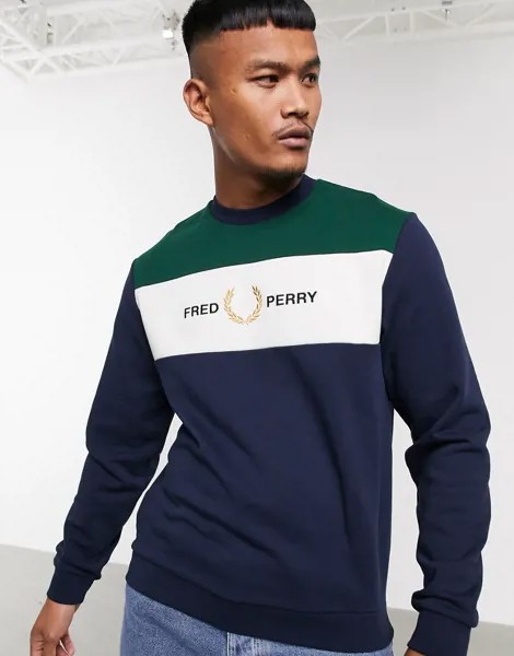 Темно-синий свитшот с вышивкой Fred Perry