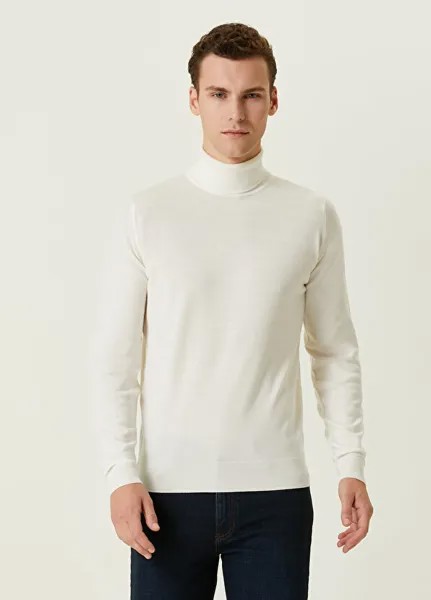 Белый шерстяной свитер John Smedley