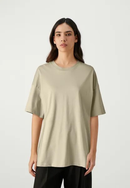 Футболки с принтом JJCASPER CHARGE TEE CREW NECK UNISEX Jack & Jones, коричневый