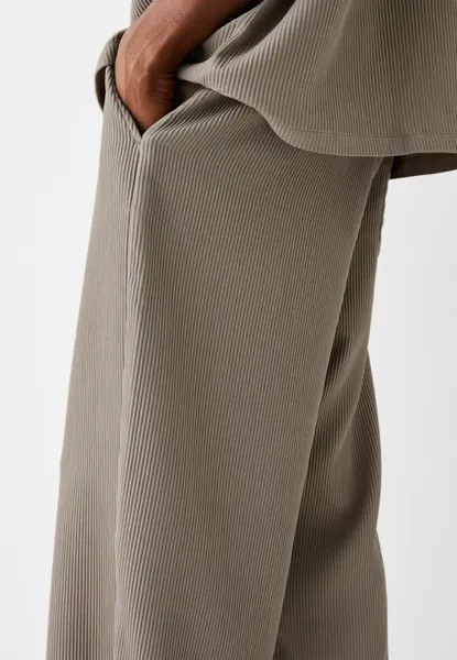 Тканевые брюки WIDE-LEG Bershka, песочный