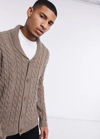 Светло-коричневый трикотажный кардиган с шалевым воротником и узором «косы» ASOS DESIGN