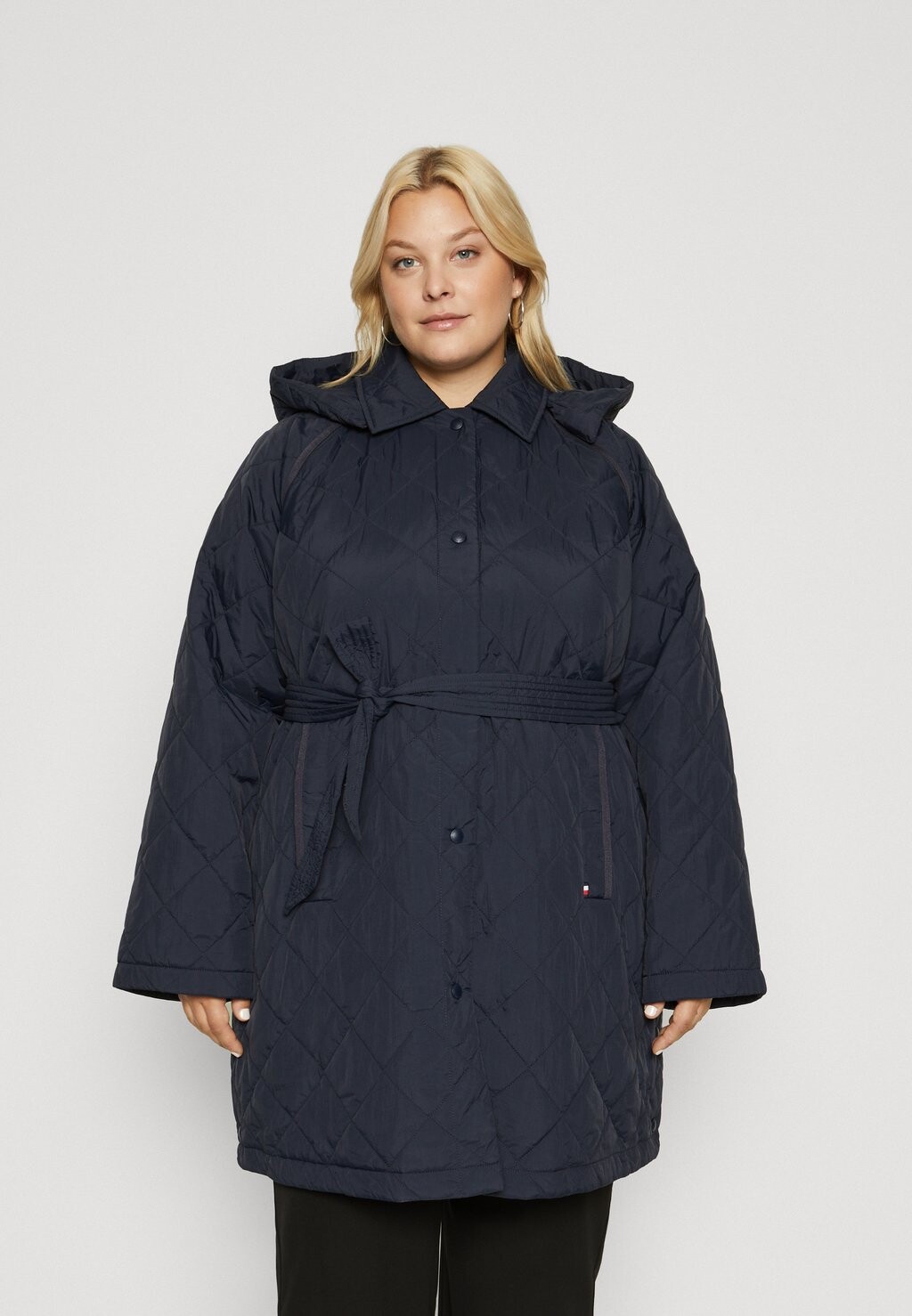 Зимнее пальто QUILTED PADDED COAT Tommy Hilfiger Curve, темно-синий