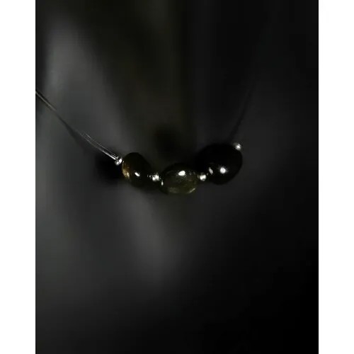 Чокер Grow Up Чокер-невидимка Обсидиан, вариант №2 - натуральный камень, цвет черно-золотой, галтовка, на леске, 4-8 мм, длина 45 см - поможет воплотить желания, длина 45 см