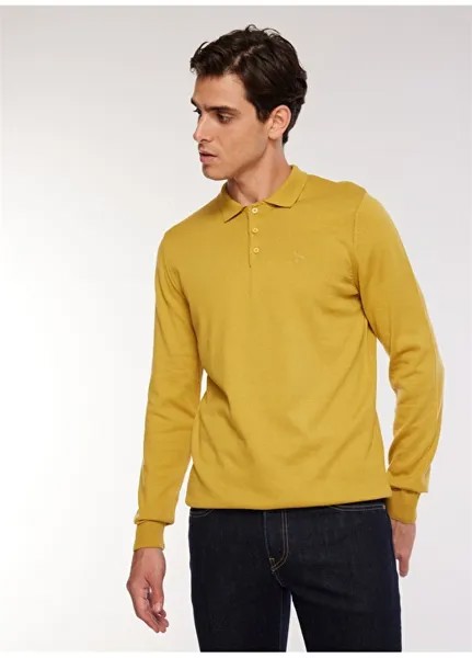 Желтый однотонный мужской свитер с воротником поло Fabrika