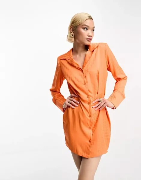Оранжевое короткое платье-рубашка из атласа с узором 