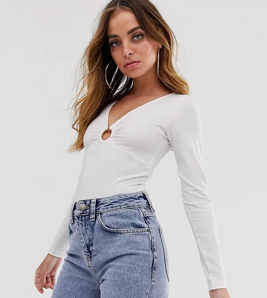 Лонгслив с декоративным кольцом ASOS DESIGN Petite-Белый