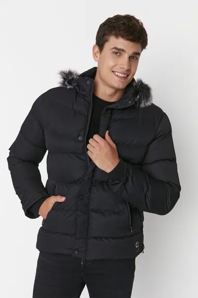 Утепленная зимняя куртка с капюшоном Trendyol, черный