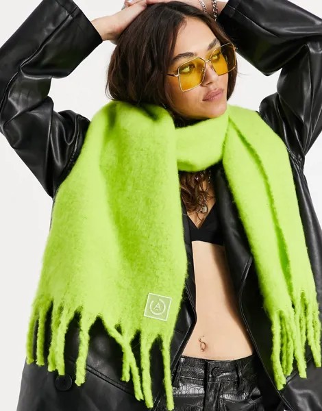 Зеленый ворсистый шарф из переработанных материалов с нашивкой Topshop-Зеленый цвет