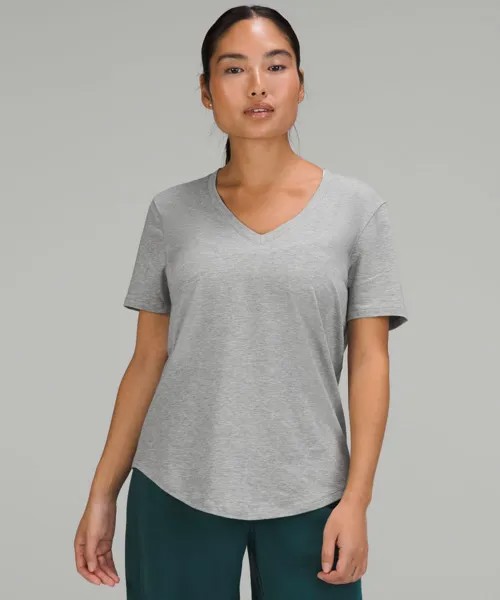 Футболка Love с V-образным вырезом Lululemon, серый