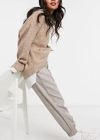 Фактурные джоггеры ASOS DESIGN Petite-Коричневый цвет