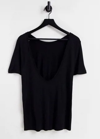 Черная футболка с овальным вырезом NA-KD-Черный цвет