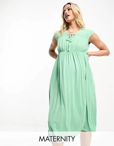 Зеленое платье макси без рукавов со сборками на лифе Mamalicious Maternity