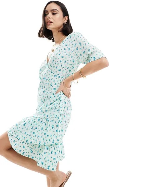 Vero Moda – голубое мини-платье с запахом и цветочным узором