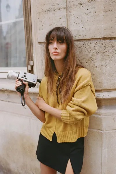 Вязаный свитер с видимыми швами ZARA, цвет mustard