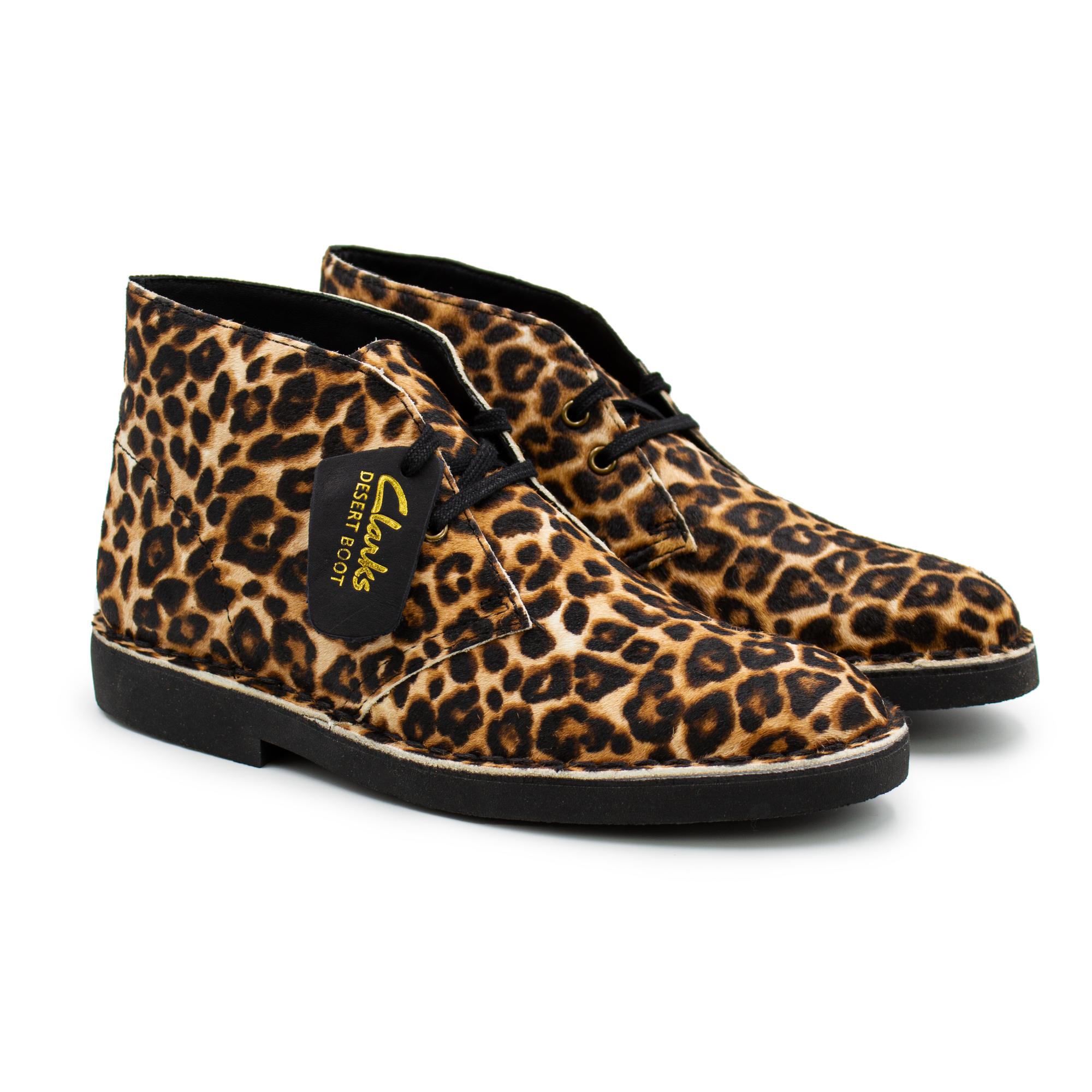 Ботинки женские Clarks Desert Boot 2 26155670 коричневые 39.5 EU