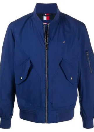 Tommy Hilfiger бомбер с вышитым логотипом