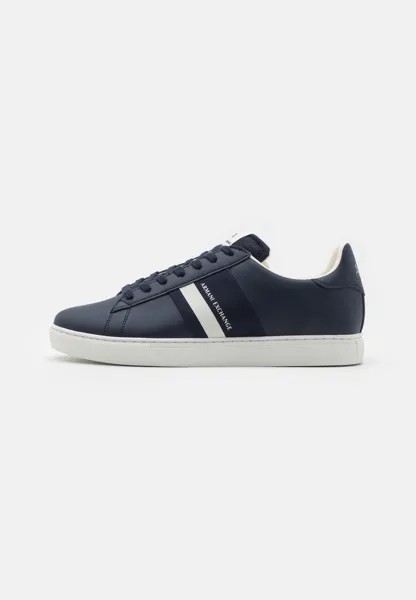 Низкие кроссовки Lace Up Armani Exchange, цвет navy/off-white