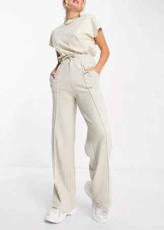 Эксклюзивные бежевые джоггеры с широкими штанинами и завышенной талией In The Style x Megan Mckenna-Светло-бежевый цвет