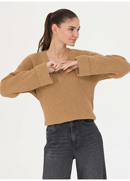 Большой вязаный коричневый свитер с V-образным вырезом Pierre Cardin