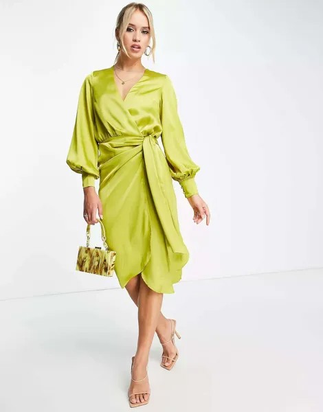 Оливково-зеленое атласное платье миди с запахом Never Fully Dressed