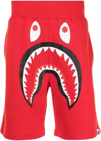 A BATHING APE® спортивные шорты с принтом Shark
