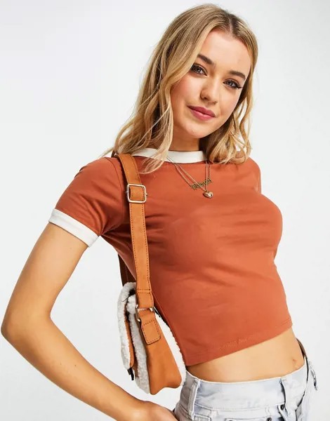 Футболка коричневого цвета с контрастной отделкой ASOS DESIGN-Коричневый цвет