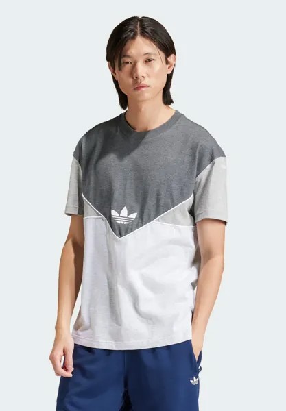 Футболка с принтом adidas Originals, цвет dark grey heather light medium