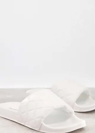 Белые стеганые шлепанцы для широкой стопы Truffle Collection-Бежевый