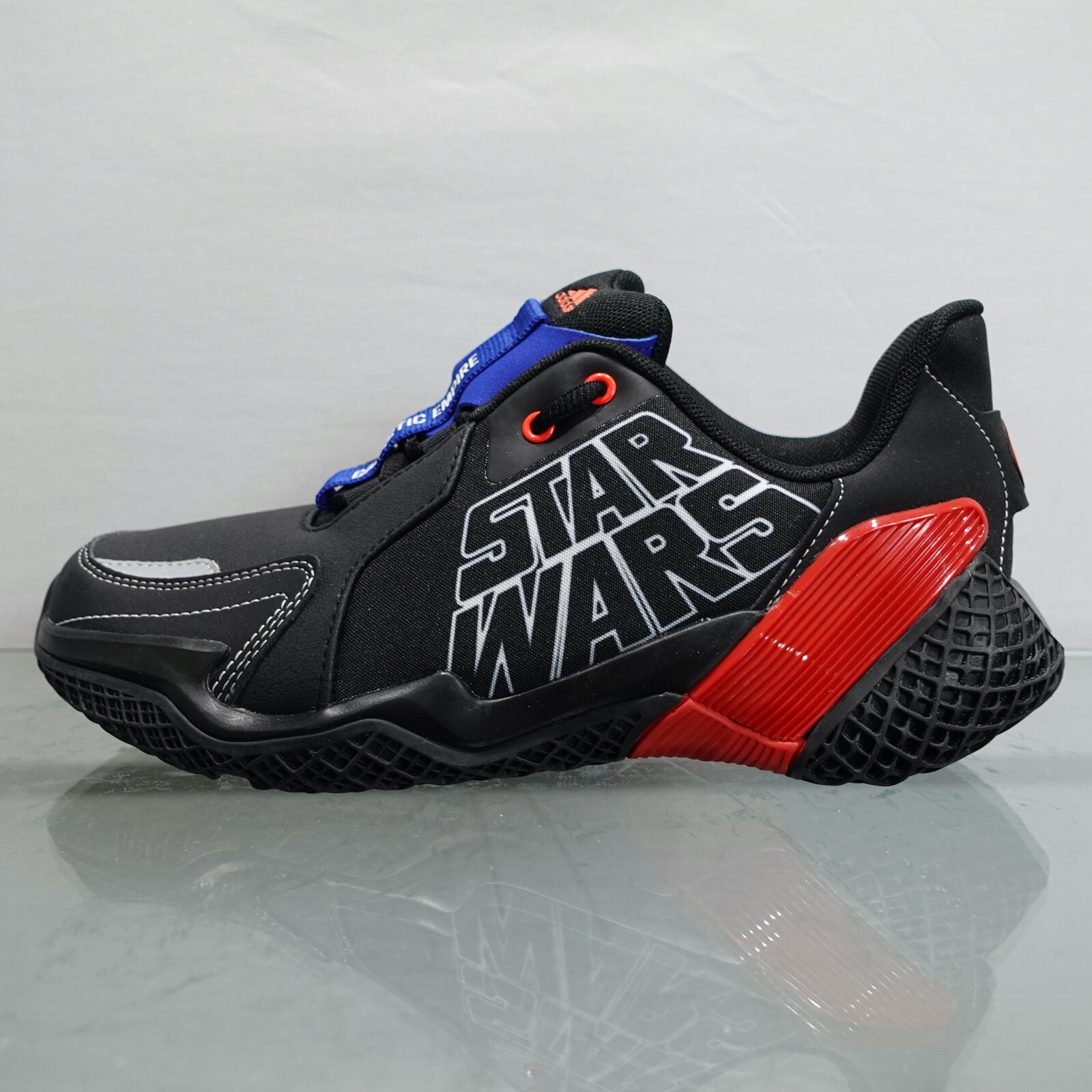 Детские кроссовки Adidas Galactic Empire Star Wars, размер 6, черные