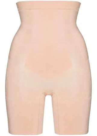Spanx шорты до середины бедра OnCore с завышенной талией
