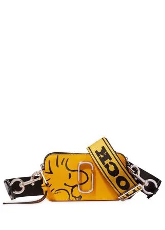 Marc Jacobs сумка через плечо The Snapshot из коллаборации с Peanuts
