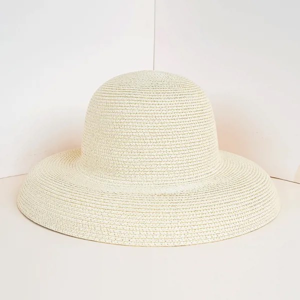 Однотонная соломенная шляпа