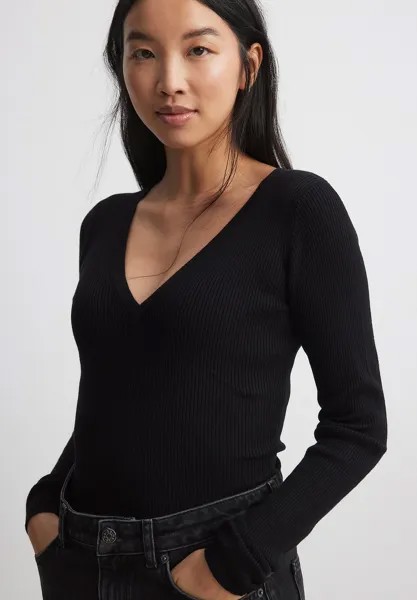 Вязаный свитер FEIN MIT V-AUSSCHNITT NA-KD, цвет black