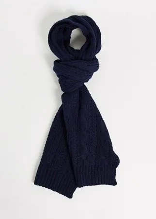 Темно-синий вязаный шарф с узором «косичка» Boardmans