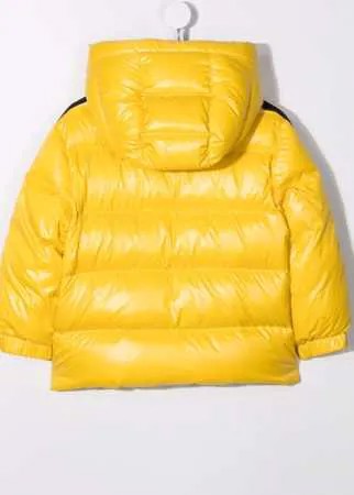 Moncler Enfant пуховик с нашивкой-логотипом