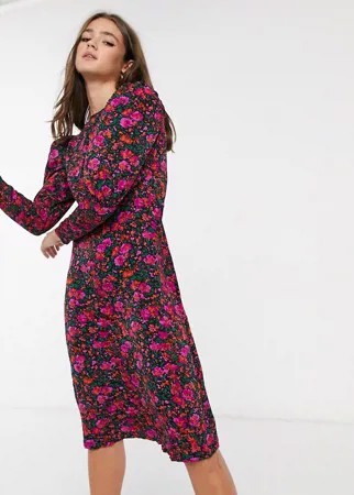 Платье миди с объемными рукавами и цветочным принтом QED London-Многоцветный
