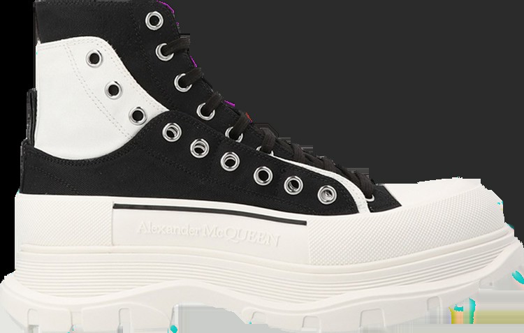 Кроссовки Alexander McQueen Tread Slick Ankle Boot 'Black White Overlapping Panels', черный