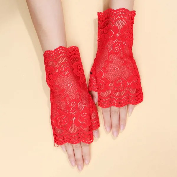 Кружевные перчатки без пальцев