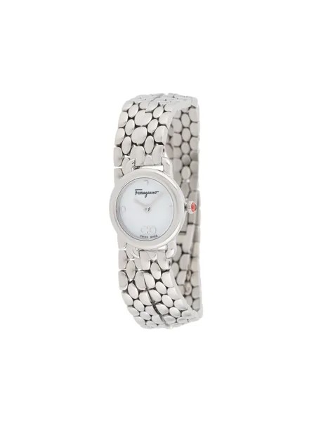 Salvatore Ferragamo Watches наручные часы Varina с фактурным ремешком