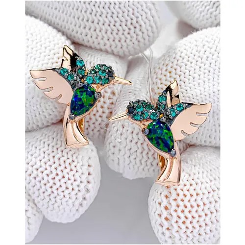 Серьги Trade Jewelry из серебра 925 пробы (покрытие золото 585) с зеленым опалом птичка колибри