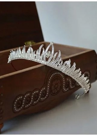 Диадема в виде языков пламени прозрачный на колечках Мечта Принцессы