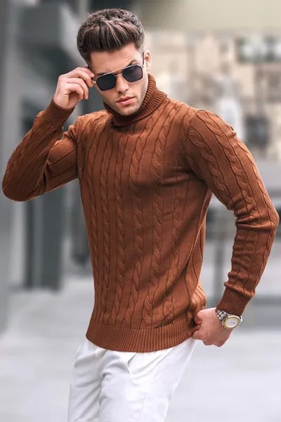 Трикотажный свитер Camel Turtleneck 5763 MADMEXT