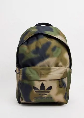 Классический рюкзак с камуфляжным принтом adidas Originals-Зеленый цвет