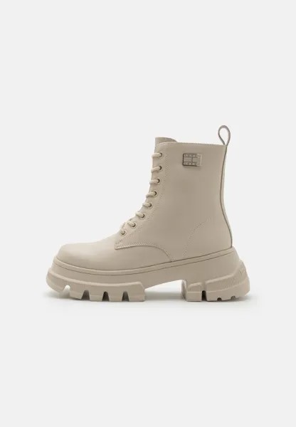 Ботинки на платформе Tommy Jeans CHUNKY BOOT, цвет bleached stone