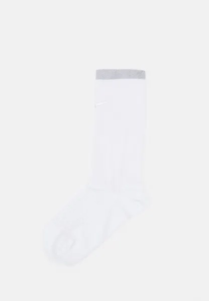 Спортивные носки Nike SPARK CREW UNISEX, белый/серебристый со светоотражающим эффектом