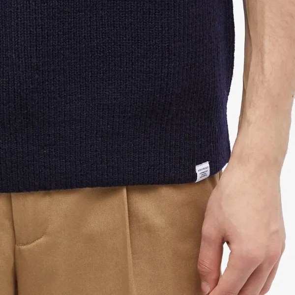 Norse Projects Жилет в рубчик из шерсти и хлопка Manfred, синий